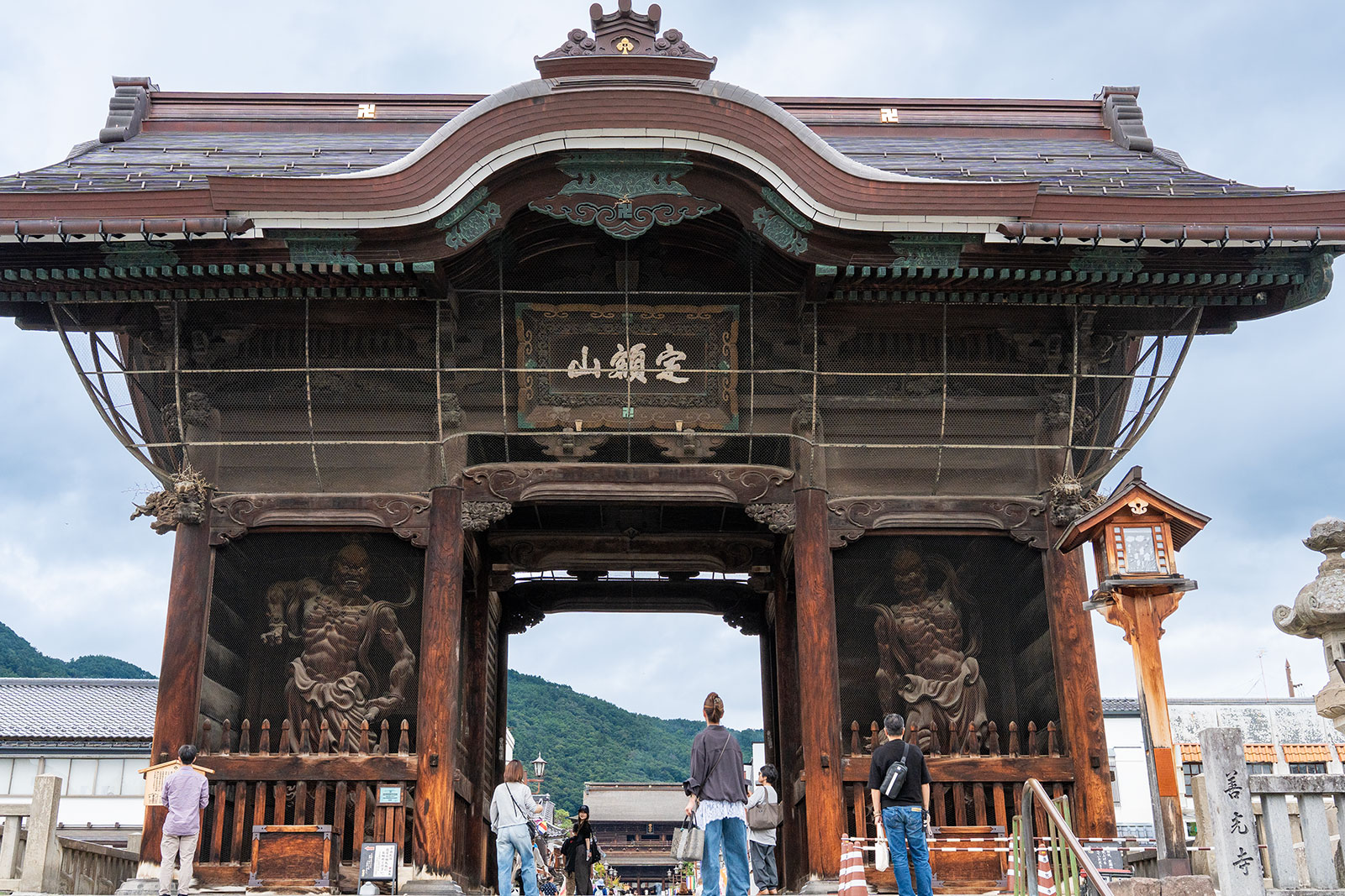 善光寺仁王門