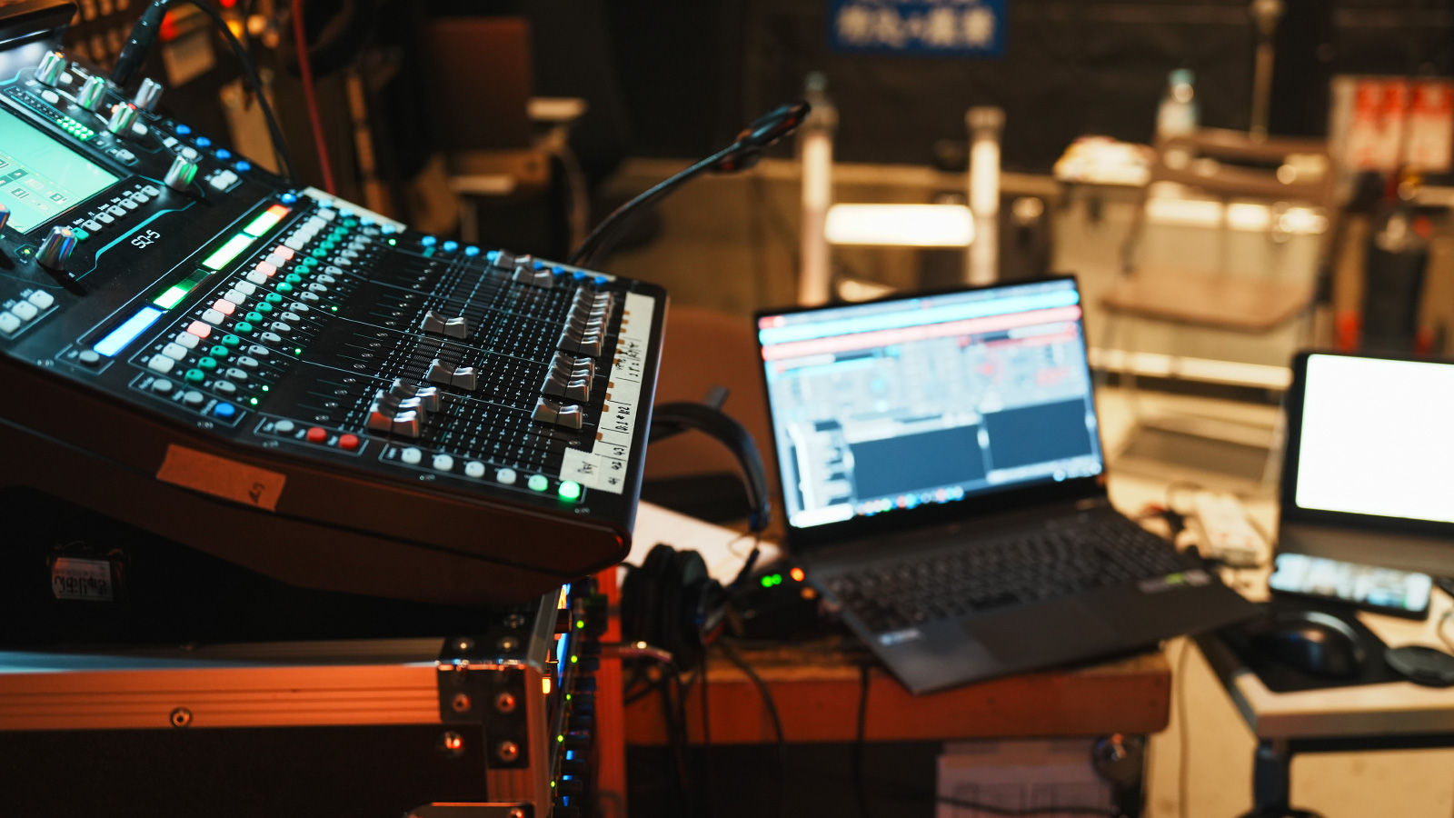 view-62/></div>
<p class=