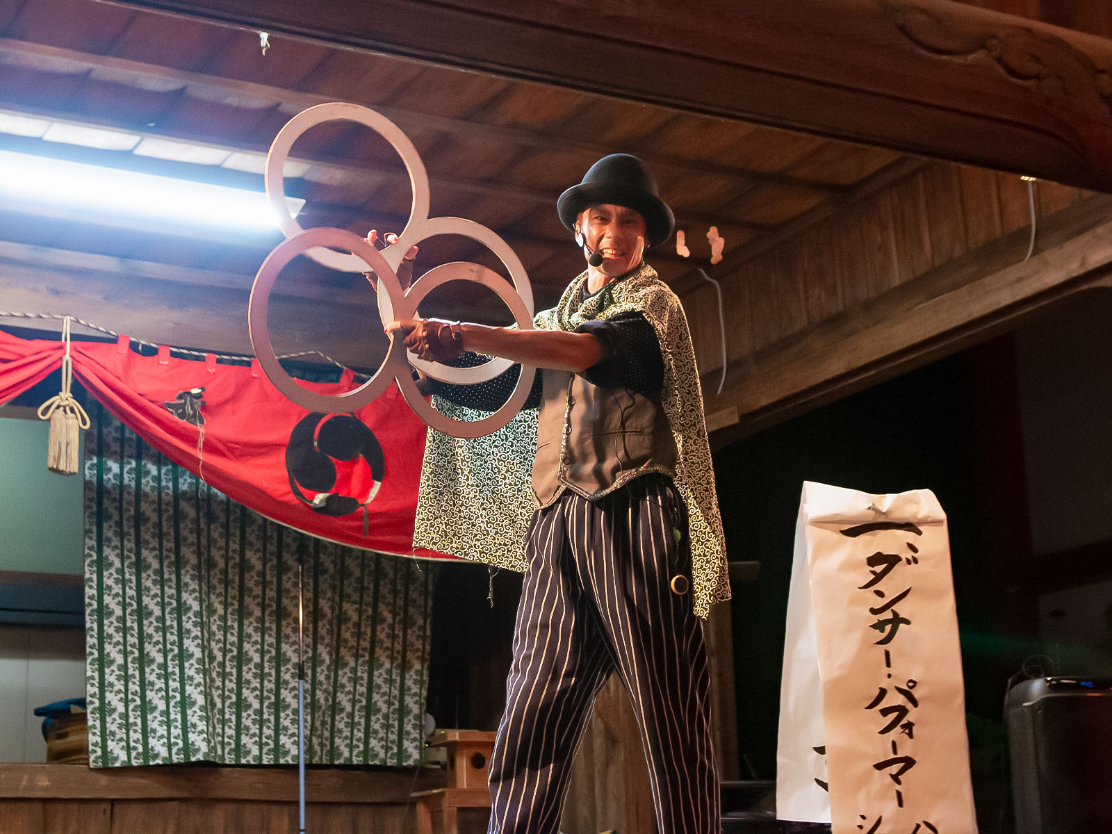 ハマダシンタロウのリングパフォーマンス